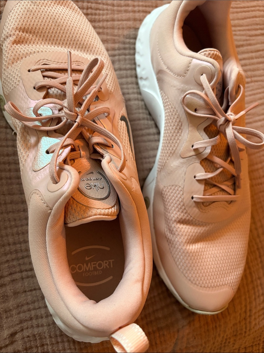 Nike Women's Pink and White Lightweight Training Sneakers